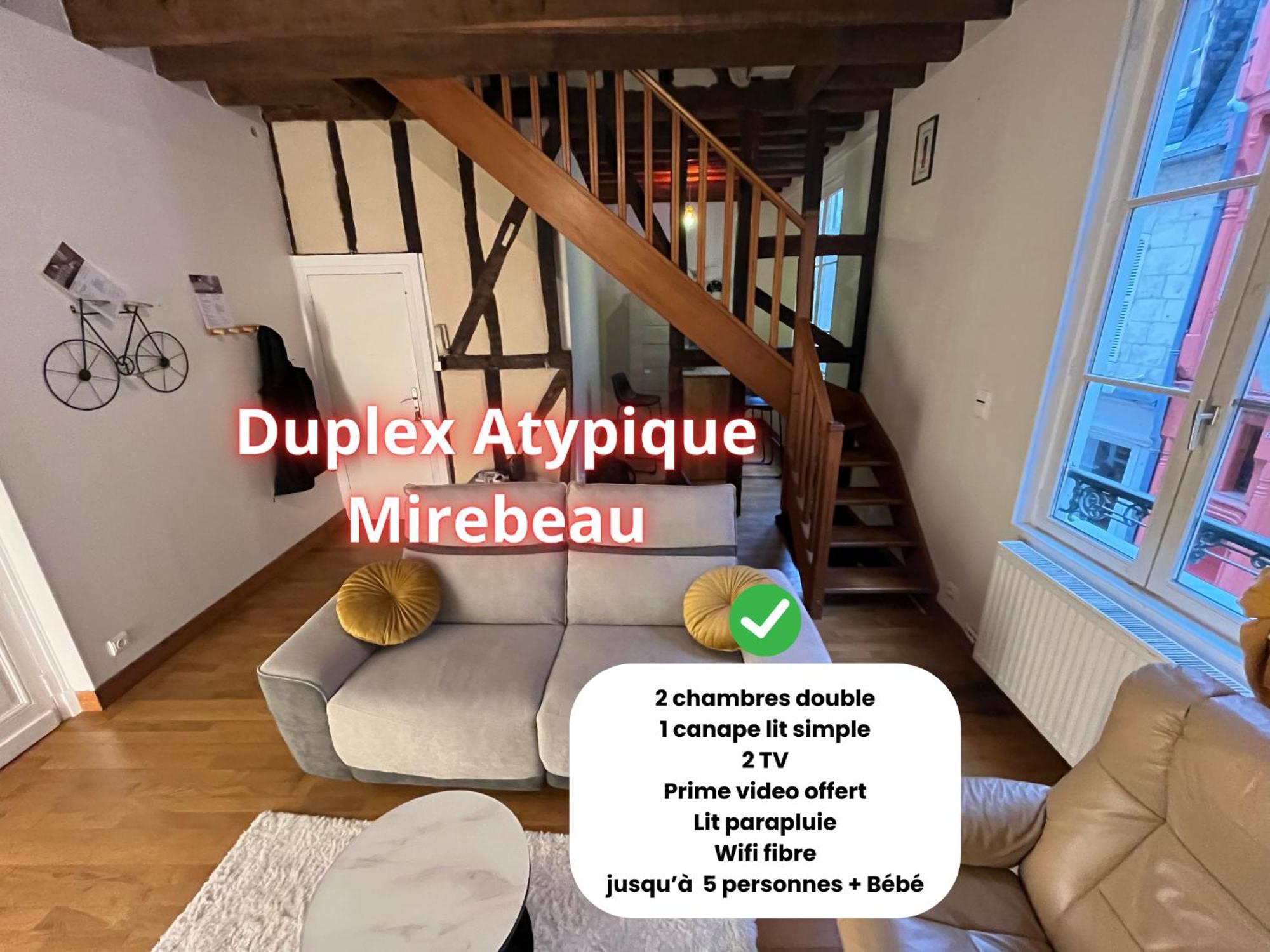 L'Atypique Mirebeau - T3 Duplex - Centre Historique Appartement Bourges Buitenkant foto